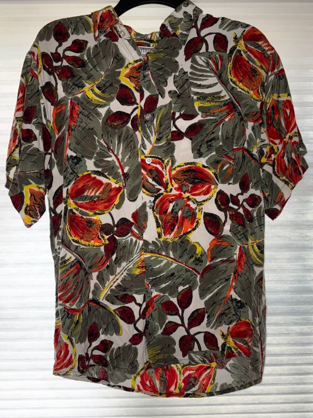 Marc Daniels Men's Green and Red Shirt